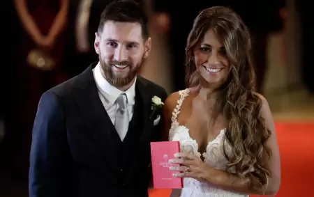 Lionel Messi y Antonella Roccuzzo el da que dieron el "s".