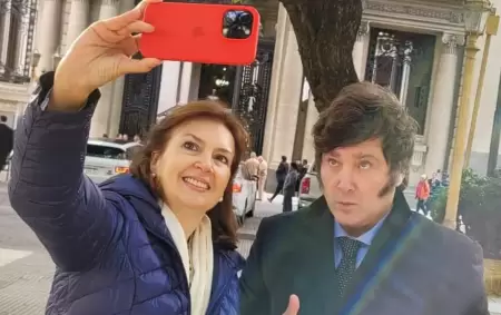 Diana Mondino junto a Javier Milei
