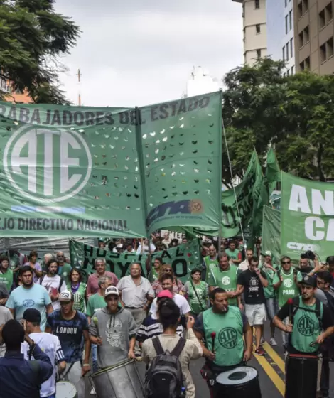 El gremio de trabajadores del Estado denunci ms de 11.000 desvinculaciones durante el fin de semana largo.