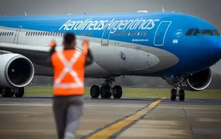 Avin de Aerolneas Argentinas