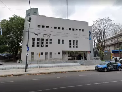 Se fugaron cuatro presos de la Comisara Vecinal 6 B localizada en el barrio Caballito