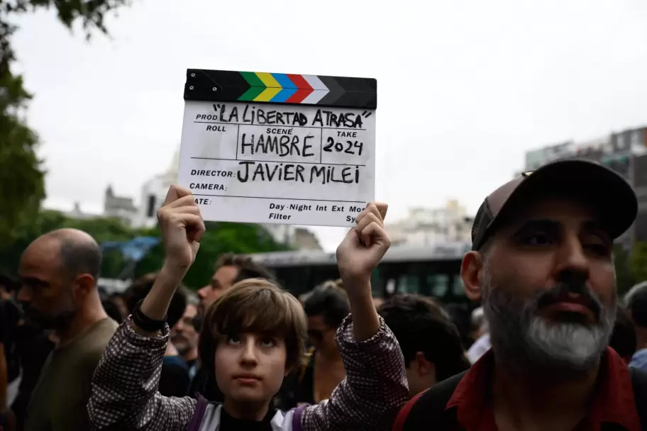 Manifestaci�n contra el cierre del INCAA
