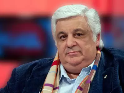 Alberto Samid se sum� a la ola de protestas por los cambios en X.