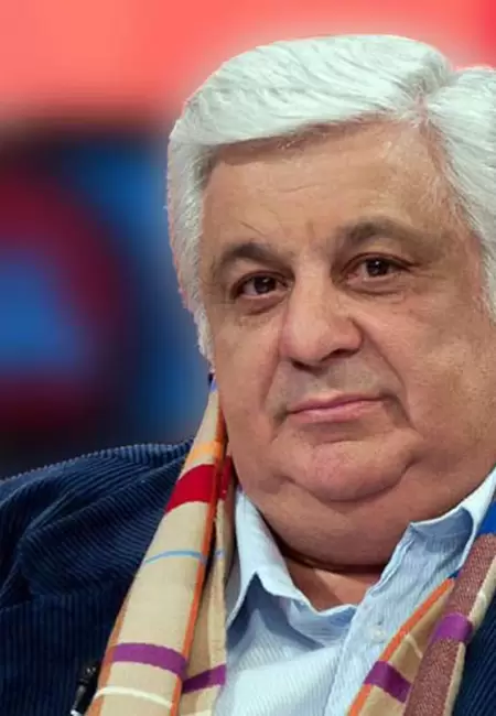 Alberto Samid se sum� a la ola de protestas por los cambios en X.