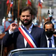 Boric fulmin la barbarie en Avellaneda y mand a su ministro del Interior a Buenos Aires: "Nada justifica un linchamiento"