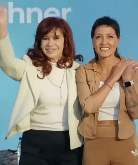 Cristina Fernndez de Kirchner junto a Mayra Mendoza en Quilmes