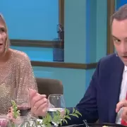 "Vos s te aumentaste el sueldo": Mirtha acorral a Adorni cuando intentaba "escrachar" a Lousteau