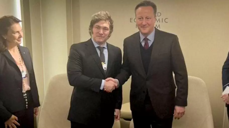 Milei defendi la visita del canciller britnico David Cameron a las Islas.