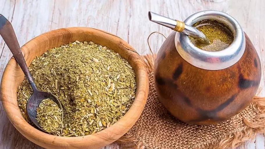 Yerba de industria nacional.