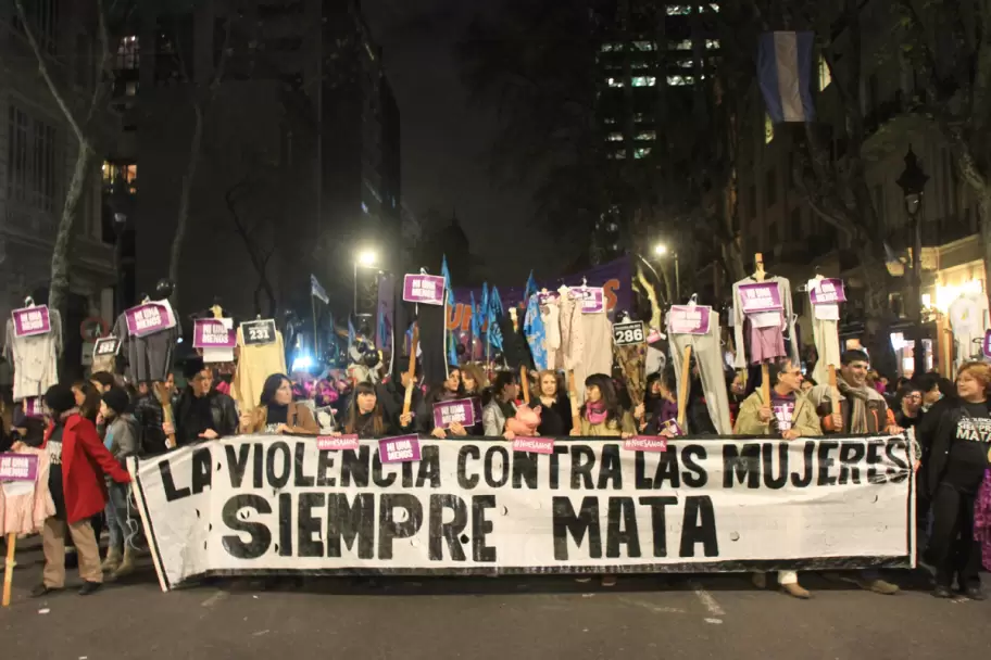 Las manifestaciones contra los crmenes de odio contra las disidencias sexuales se multiplicaron tras el ataque lesboodiante de Barracas.