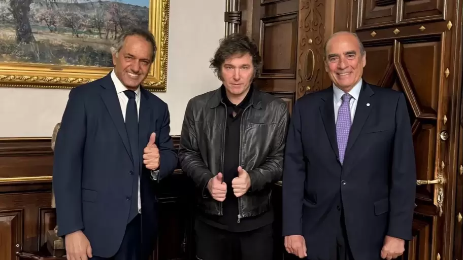 Daniel Scioli, Javier Milei y Guillermo Francos