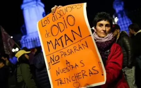 Las manifestaciones contra los cr�menes de odio contra las disidencias sexuales se multiplicaron tras el ataque lesboodiante de Barracas