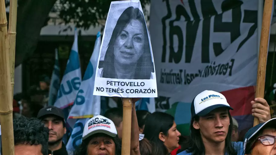 "Pettovello no tens corazn"