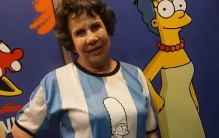 Nancy MacKenzie, voz intrprete de Marge Simpson