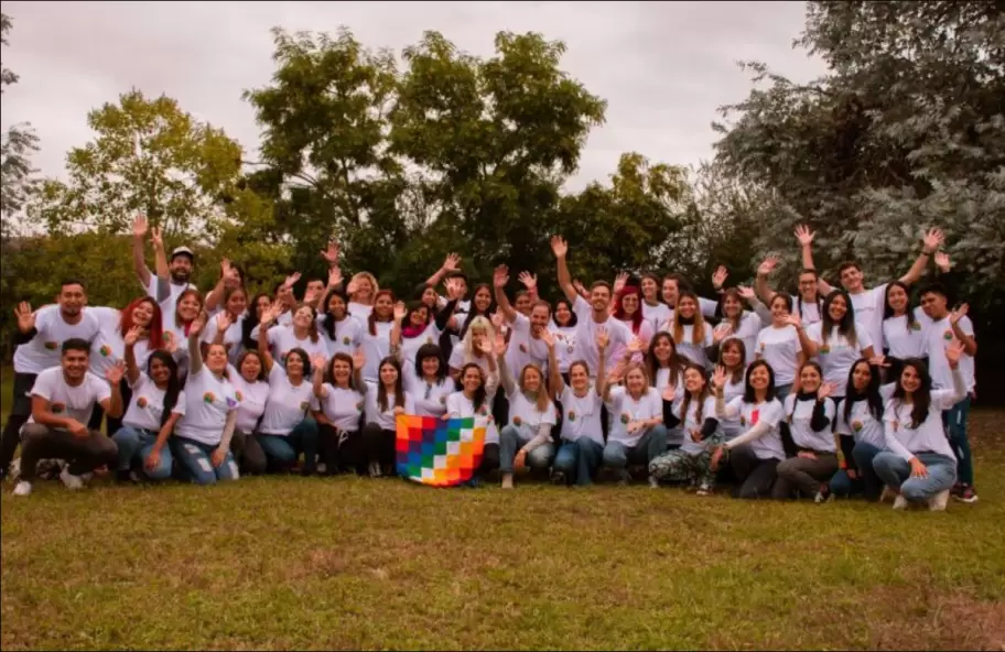 Pata Pila cuenta con 87 voluntarios que trabajan en las comunidades originarias del norte argentino.