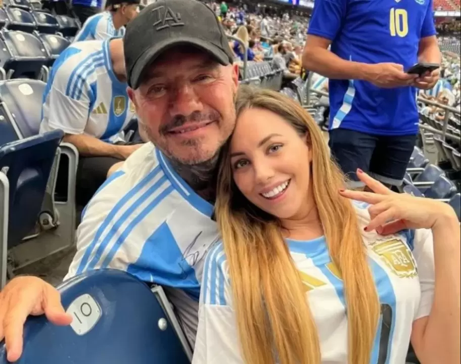 Marcelo Tinelli junto a Eugenia Schlatter viendo a La Scaloneta en la Copa Amrica 2024 de Estados Unidos.