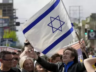 Milei con la bandera de Israel