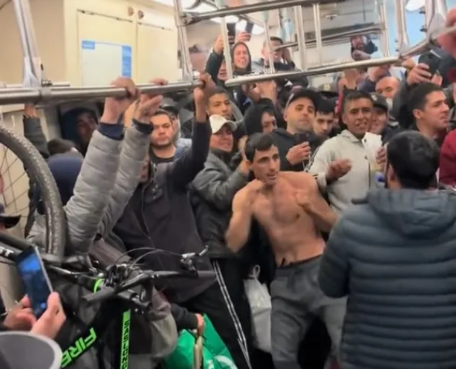 ¡This is el San Martín! La feroz pelea "mano a mano" en el furgón del ...