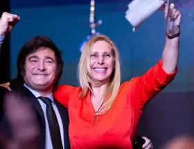 Javier y Karina Milei