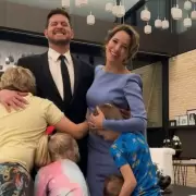 Escuch a los hijos de Luisana Lopilato hablar espaol! Noah nivel porteo y Vida retando a Elas