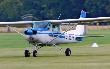 Avioneta Cessna 152