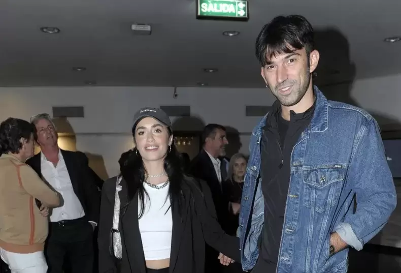 Lali Esposito y Pedro Rosemblat se convierten en los enemigos pblicos de Alex Caniggia