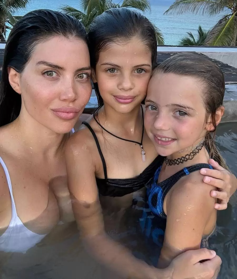 Wanda Nara disfrut de las vacaciones junto a sus dos hijas mas chicas