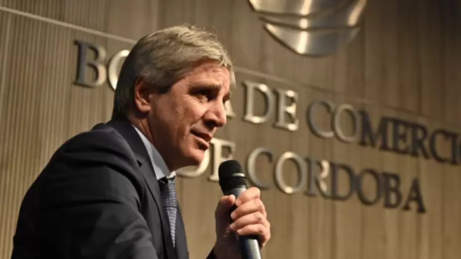 Luis Caputo en la Bolsa de Comercio de Córdoba