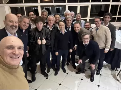 El Gobierno se niega a recomponer la jubilacin y se sac una foto sonriente