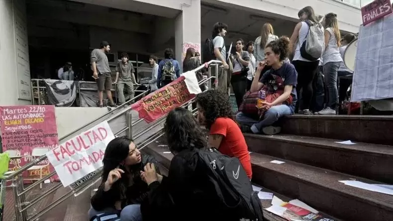 UBA Sociales tomada por alumnos