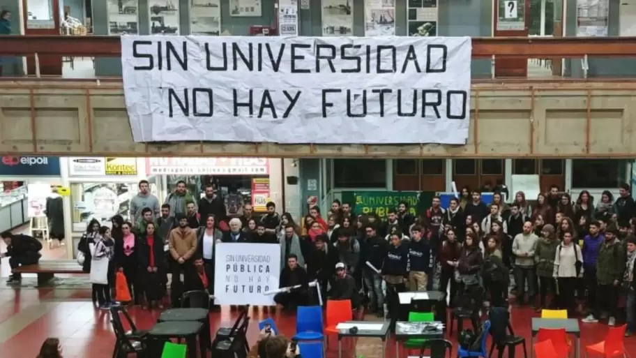 Sin universidad no hay futuro