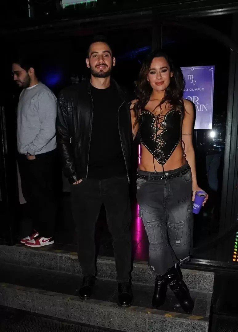 Nico Occhiato y Flor Jazmn Pea en el cumpleaos nmero 30 de la bailarina