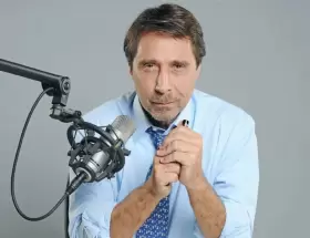 Eduardo Feinmann fue duro con el campe�n del mundo en 1986 para defender al que levant� la Copa en 2022.