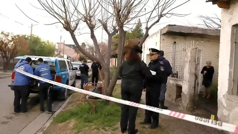 Prendi fuego a su hermana y a su sobrina por la disputa de una herencia en Neuqun