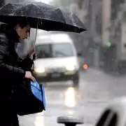 Furiosa tormenta de Santa Rosa en CABA: cuidado! viene con fuertes rfagas de viento