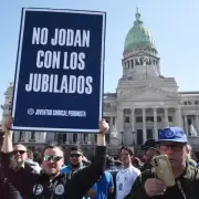 Jubilados, la CGT y movimientos sociales marchan frente al Congreso y desafiarn el protocolo de Bullrich