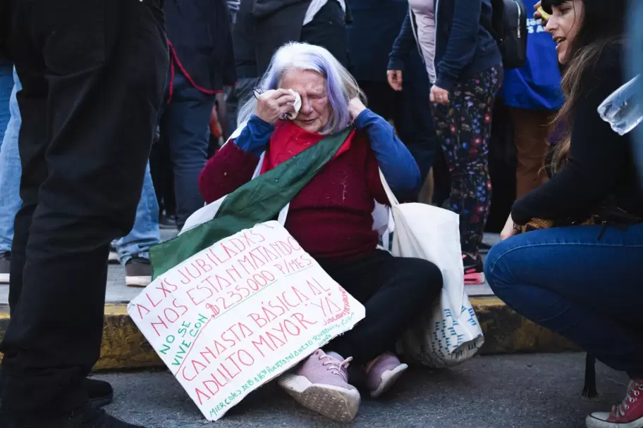 Jubilados y jubiladas contra el veto de Milei