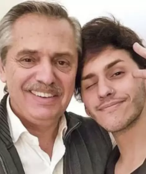 El hijo de Alberto Fernndez le solt la mano