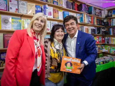 Fernando Espinoza en la feria del libro de La Matanza