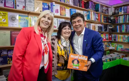 Fernando Espinoza en la feria del libro de La Matanza