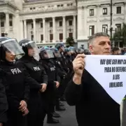 Ms voces de la poltica contra Milei: "Hay una tristeza generalizada en la Argentina"