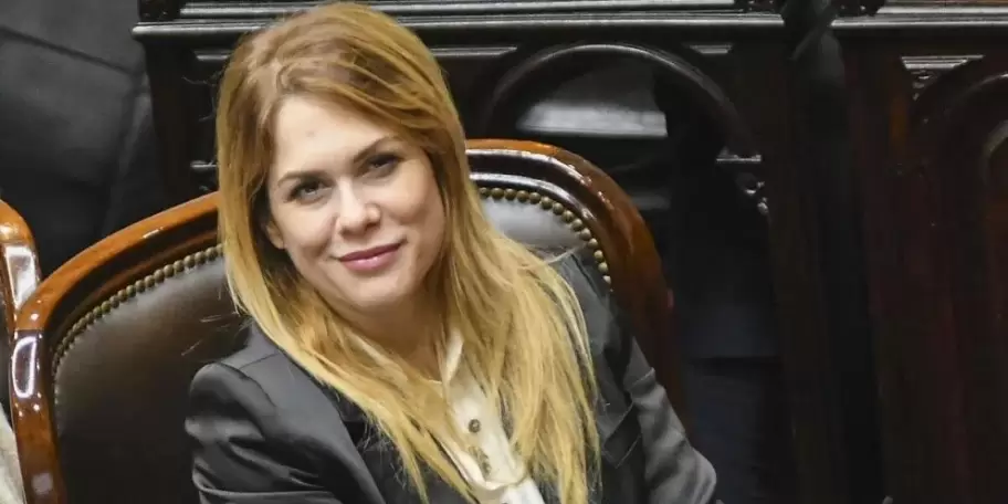 La diputada libertaria a favor del veto contra los jubilados