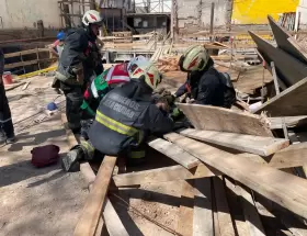 Dramticas imgenes de un nuevo derrumbe en la ciudad