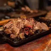 El fin del ritual: el asado es un recuerdo y hasta el pan falta en la mesa de la Argentina de Milei