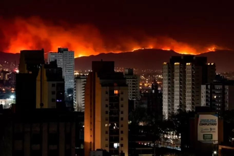 Crdoba se prende fuego