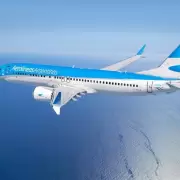 Javier Milei mand a privatizar Aerolneas Argentinas de la mano de Mauricio Macri