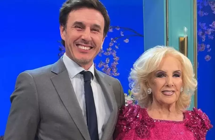 Roberto Garca Moritn y Mirtha Legrand en el back del programa de la "Chiqui"