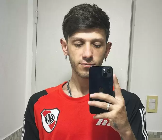 Facundo hace tatuajes y tambin es de River