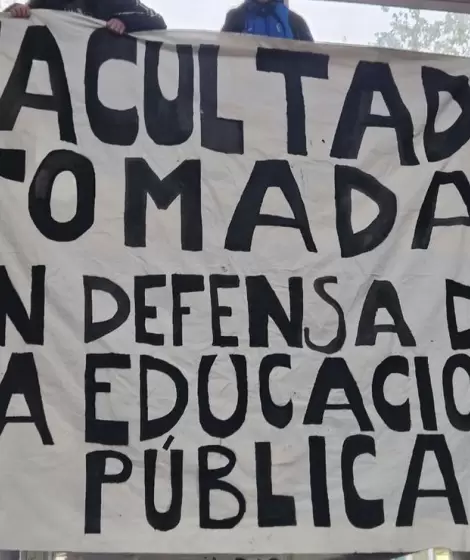 Distintas universidades, a lo largo del pas, se encuentran tomadas en protesta al veto presidencial