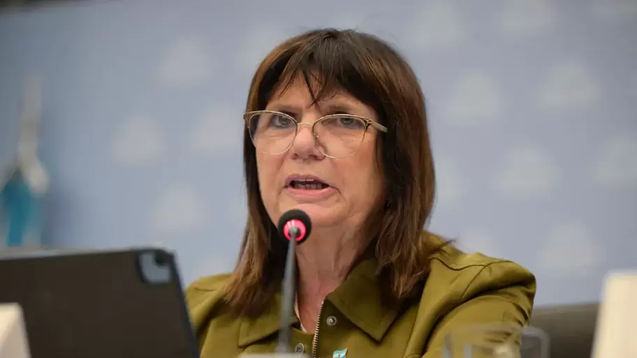 Patricia Bullrich en la comisin de Presupuesto y Hacienda